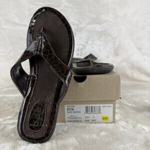 Born Concept BOC Zita Thong Sandals Women's Size 9 Dark Brown Leopard Print